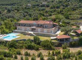 Retreat Lefkada - Villa Rafael AV Properties, hotel with jacuzzis in Nikiana