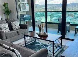 Luxury 2BR Apartment in Astria 605