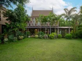 Syama Residence and Café