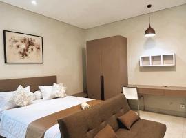 Apartment Nawasena โรงแรมในซานูร์