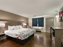 Red Roof Inn Los Angeles - Bellflower, pet-friendly hotel in Bellflower