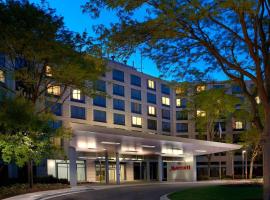 Chicago Marriott Naperville, hotel near Four Lakes Rope Tow 3, Naperville