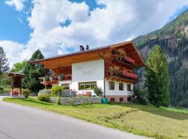 Haus Veidlis, Familie Obkircher, hotel cerca de Almspitzlift, Sankt Jakob in Defereggen