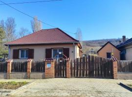 Holiday home in Kereki - Balaton 48110, hotel di Kereki