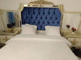 PARADIS CHAMBRES D'HÔTES PROCHE PARIS - AÉROPORT CHARLES DE GAULLE AIRPORT - PARC DES EXPOSITION VILLEPINTE - DYSNAYLAND PARIS., wellness hotel v destinaci Tremblay En France