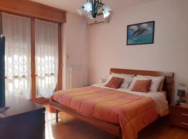 Milano Linate Airport Apartment, íbúð í Peschiera Borromeo