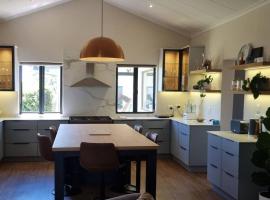 Upmarket modern beautiful home, holiday home in Howick