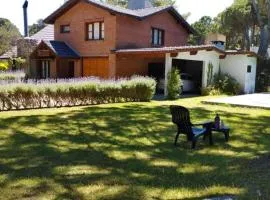 Chalet con Piscina exclusiva en el centro de Mar de las Pampas