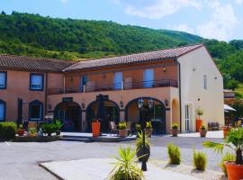 Hotel Restaurant Les Chataigniers, hotell i Privas