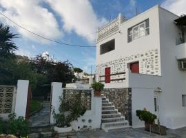 VILLA VASILIS ORNOS, guest house in Mýkonos City