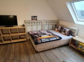 FRANKES SLEEP INN, 2 Wohnungen 2 Betten und 5 Betten, Sauna: Velbert şehrinde bir otel