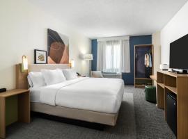 Hawthorn Suites by Wyndham Longview, hotel near East Texas Regional Airport - GGG, Longview