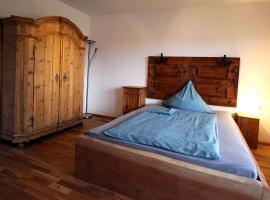 Wohnen und Kunst in Albaching, Hotel in Albaching