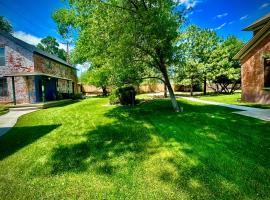 The Carriage House, villa i Raton