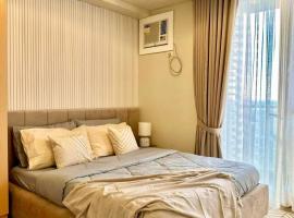 The Palladium Iloilo near Convention Center Studio unit with private balcony, hotel Iloilóban