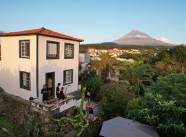 Loving Strangers Hostel, hostel v destinaci Madalena
