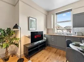 Cosy Flat in Cardiff - Sleeps 8