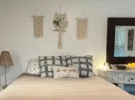 Newly remodeled studio near downtown Brenham