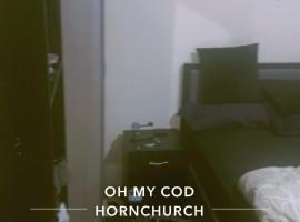 For your care, hotel u gradu Hornchurch
