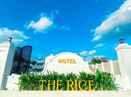 Khách Sạn The Rice Cái Bè, lemmikkystävällinen hotelli kohteessa Cái Bè