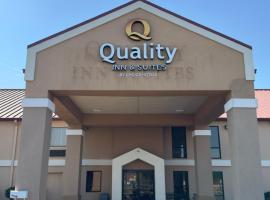 Quality Inn & Suites Pine Bluff AR, hotel Pine Bluffban