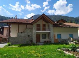 Casa Bresadola - Pellizzano, hotel v destinaci Pellizzano