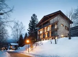 Avenue Chalet