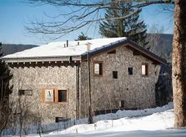 Avenue Chalet