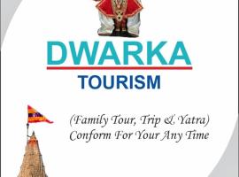 DWARKA BUNGLOW ONLY FAMILy, αγροικία σε Dwarka