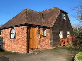 The Annexe at Walnut Tree Cottage, hotel with parking in Hope under Dinmore