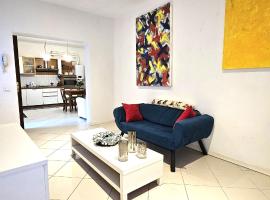 Andry Apartment with private Garden, hotel em Lido di Venezia