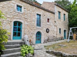 Authentic stone house, hotel v destinaci Grižane