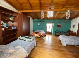 Amplia y Céntrica Habitación - H. El Casero: Cajamarca'da bir daire
