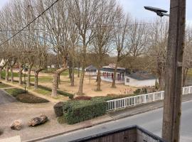 L’appartement du Cher, hotel com estacionamento em Chabris