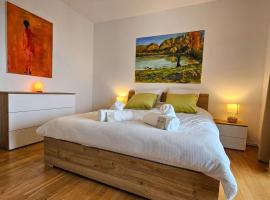Bellavista Apartment with Free Parking, family hotel in Lugano