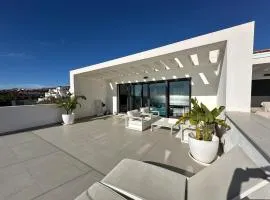 322 - Magnificent Penthouse Firstline Golf & Beach