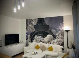 Luxurious PARIS - Facing station - 4 to 8 Pers، شقة في Le Raincy