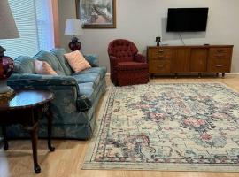 The Lincoln Street Landing, acomoda&ccedil;&atilde;o com cozinha em Hillsboro