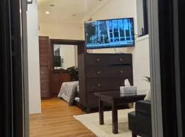 Private long-short stay smart modern studio