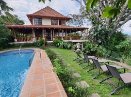 Casa Bamboo, hotel v destinaci Escobal