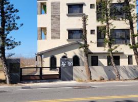 Star Wishes B&B, hotel v destinaci Huxi