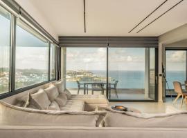 Endless View Luxury Apartment by the sea, hotel i Agia Pelagia