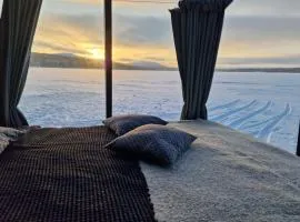Aurora Hut Salla