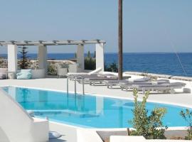 Sea paradise villas - All units have private jacuzzi & next to the sea, hotell Oias