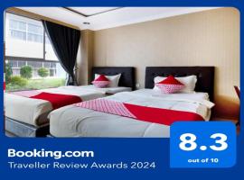 Super Collection O 3431 Hotel Alpha Bandara, hotel near Sultan Mahmud Badaruddin II Airport - PLM, 