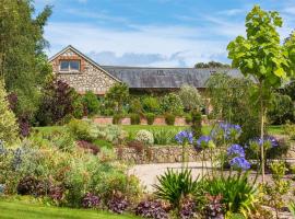 Luxury Lodge Tinakilly, cottage in Wicklow