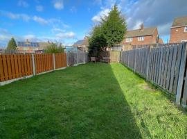 Stunning 3 bedrooms house with Garden and Free Parking, hotel di Barnsley