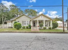 Historic Southern Home - close to downtown and GSU