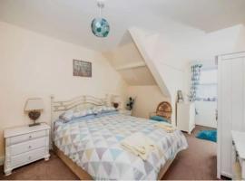 Cosy 2 Bedroom Apartment near Seafront, apartment in Penzance