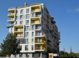 Real Resort- Apartament perfect pentru sejurul tau!, апартаменти у місті Плоєшті